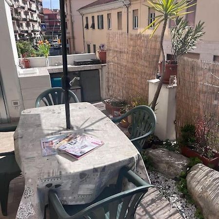 La Casa Del Sole Villa อิมเปรีอา ภายนอก รูปภาพ